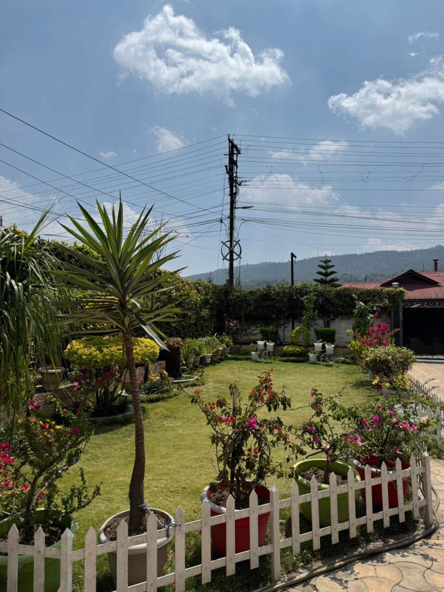 Fratelli Guest House Shillong Dış mekan fotoğraf